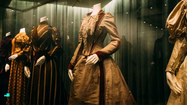 When Velvet and Gold Threads Tell Stories: The Invisible Art of Textile Restoration in Museums and Theaters